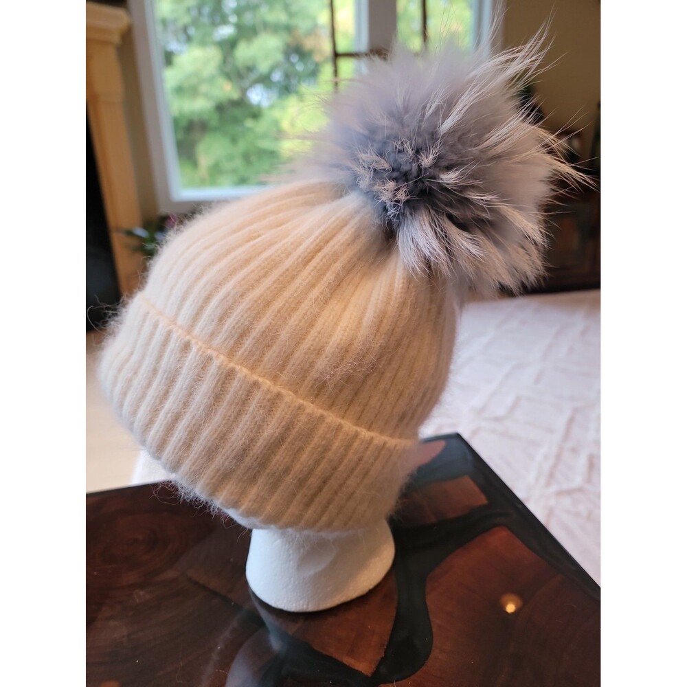 Linda Richards Cashmere Angora Ribbed White Hat w/Blue Pom Pom One Size